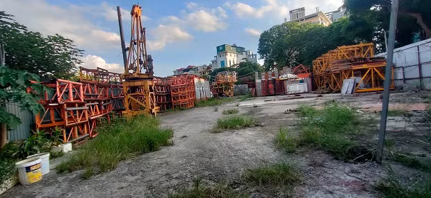 “Xot xa” loat lo dat bat dong, nhech nhac tai Khu do thi moi Yen Hoa-Hinh-4