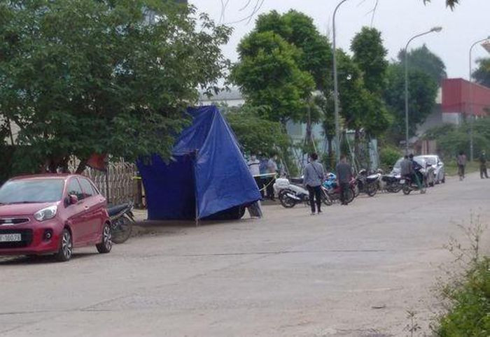  Nam bảo vệ bị đánh chết trước cổng công ty: Ngày 29/7, nhiều công nhân tại một công ty thuộc Khu Công nghiệp Thanh Oai (Hà Nội) phát hiện ông H. (53 tuổi, trú Thanh Oai) là bảo vệ tử vong. Ngày 30/7, Công an TP Hà Nội cho biết, đối tượng gây án đã tới cơ quan chức năng đầu thú. Nguyên nhân ban đầu do mâu thuẫn về tiền bạc. 