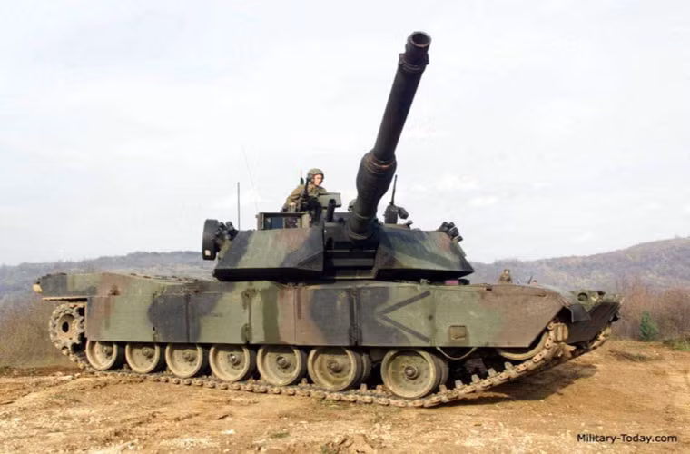 Giáp của M1 Abrams là loại giáp Burlington theo tên gọi của Mỹ hay Chobham theo tên gọi của Anh. Nguồn ảnh: Military-Today.