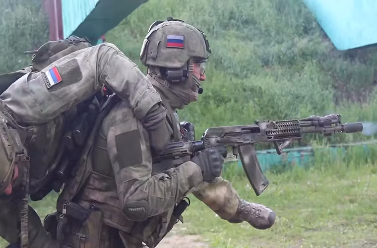 Phía Nga mà cụ thể hơn là SOBR "TEREK" sẽ hỗ trợ đào tạo và huấn luyện lực lượng chống khủng bố Trung Quốc chống lại các mối đe dọa khủng bố tiềm năng nhất là ở các địa điểm công cộng. Khi các phần tử cực đoan có thể sử dụng các thiết bị nổ tự tạo hay cả vụ vũ khí cá nhân để tấn công dân thường. Nguồn ảnh: worldwide.chat.