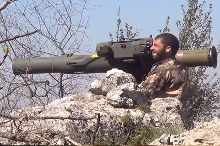 Lực lượng đối lập dùng tên lửa này để tấn công những xe tăng cũng như xe bọc thép đánh bom cảm tử của khủng bố IS