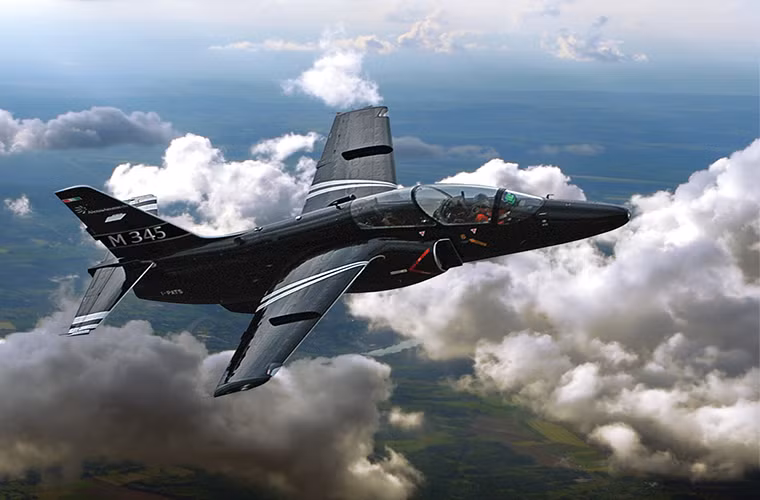 Chuyến bay thử nghiệm trên diễn ra tại sân bay Venegono Superiore, Varese, miền bắc Italy và kéo dài trong 30 phút. Trong khi đó chuyến bay thử nghiệm tiếp theo sẽ được tiến hành trong đầu năm nay. Nguồn ảnh: Finmeccanica.