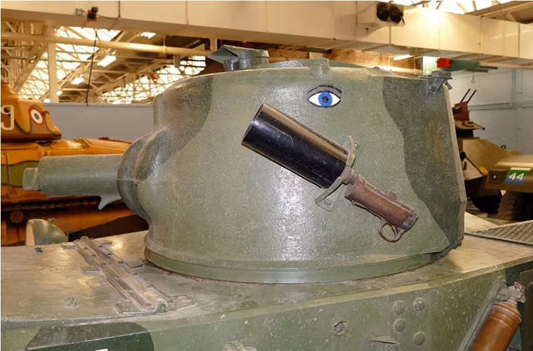 Vũ khí chính của Matilda I như đã nói ở trên là súng máy Vickers cỡ nòng 0,303 hoặc .50 với cơ số đạn mang theo là 4.000 viên. Khả năng của các dòng súng máy Vickers cũng không thực sự quá nổi trội với tốc độ bắn từ 500-600 viên/phút và có tầm bắn hiệu quả gần 4.000m. Nguồn ảnh: arms-expo.