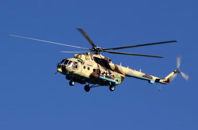 Máy bay cũng được trang bị các thiết bị thoát hiểm dọc theo 2 bên sườn máy bay, cho phép cải thiện đáng kể tỷ lệ sống sót trong chiến đấu của binh sĩ trong trường hợp Mi-171SH-WH buộc phải "hạ cánh cứng". Nguồn ảnh: Jetphotos.