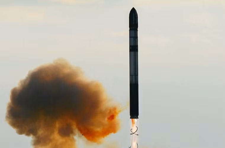 RS-28 Sarmat là hệ thống tên lửa đạn đạo xuyên lục địa của Nga có tầm bắn lên đến hơn 10.000km. (Ảnh: Quân đội Nga)