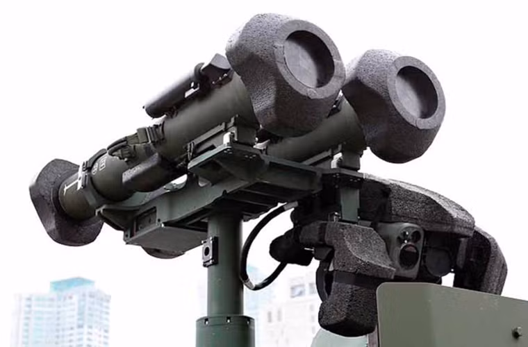 Sử dụng đầu nổ tadem kiểu nối tiếp cho phép tên lửa Hyeongung tiêu diệt các dòng xe thiết giáp hiện đại, kể cả khi chúng được trang bị giáp phản ứng nổ. Nguồn ảnh: warfiles.ru.