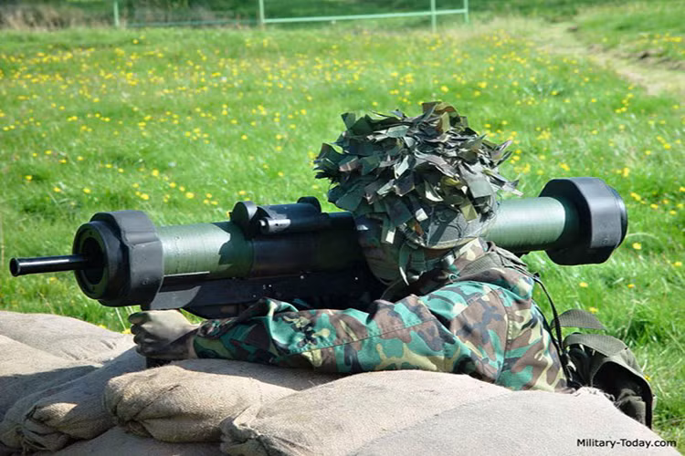 Trọng lượng của Matador khá nhẹ chỉ 8,9kg.