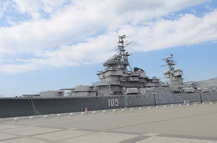 Mặt khác với công nghệ quân sự vào thời điểm đó Liên Xô chỉ có thể trang bị cho Project 68bis các mẫu pháo hạng nặng làm vũ khí chính, sức mạnh hỏa lực của các khẩu pháo này cũng không quá đặc sắc nhưng cũng đủ để Project 68bis tung hoành trên đại dương trong suốt 30 năm. Nguồn ảnh: yandex.ru.