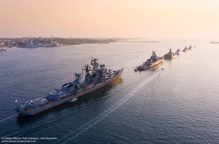 Đến cuối năm 2016, khả năng tác chiến của Hạm đội Biển Đen đã được cải thiện rõ rệt khi họ làm chủ hoàn toàn được Bán đảo Crimea cũng như sáp nhập phần lớn lực lượng Hải quân Ukraine đóng quân tại đây. Nguồn ảnh: anton-blinov.