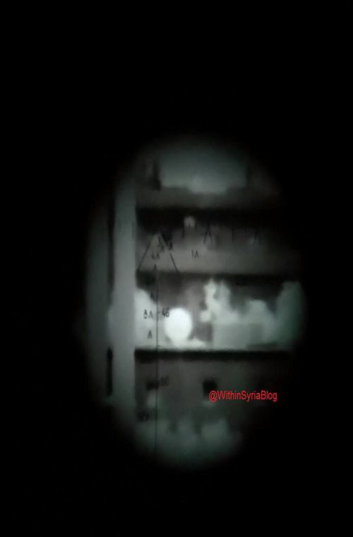 Phạm vi quan sát của Viper-72 có thể đến 4.000m đối với các mục tiêu lớn tuy nhiên phạm vi hoạt động hiệu quả của nó chỉ tầm 1.500-2.000m. Xạ thủ T-72 có thể quan sát mục tiêu thông qua kính ngắm như trên TPN-3-49 hoặc sử dụng màn hình LCD đi kèm. Nguồn ảnh: Within Syria.