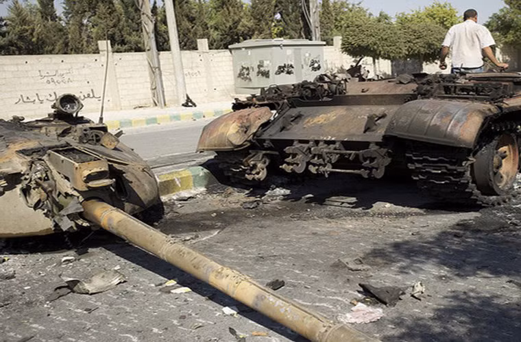 Các xe tăng theo trường phái Liên-Xô (cũ) và Nga thường thiết kế giá đạn ngay trong buồng chiến đấu của mình.