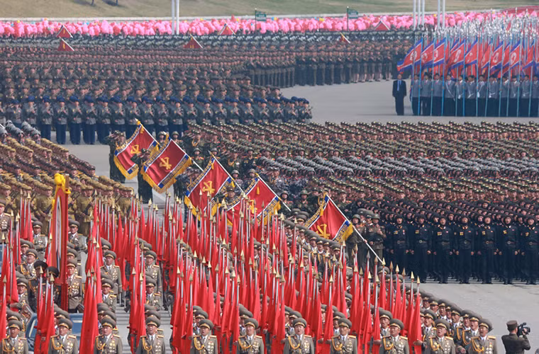 Lễ duyệt binh năm nay Quân đội Triều Tiên đã cho thấy một phần nào đó sự thay đổi của mình trong cách hoạt động nhằm cải tổ quân đội theo hướng chính quy, hiện đại và tinh nhuệ. Nguồn ảnh: DS.