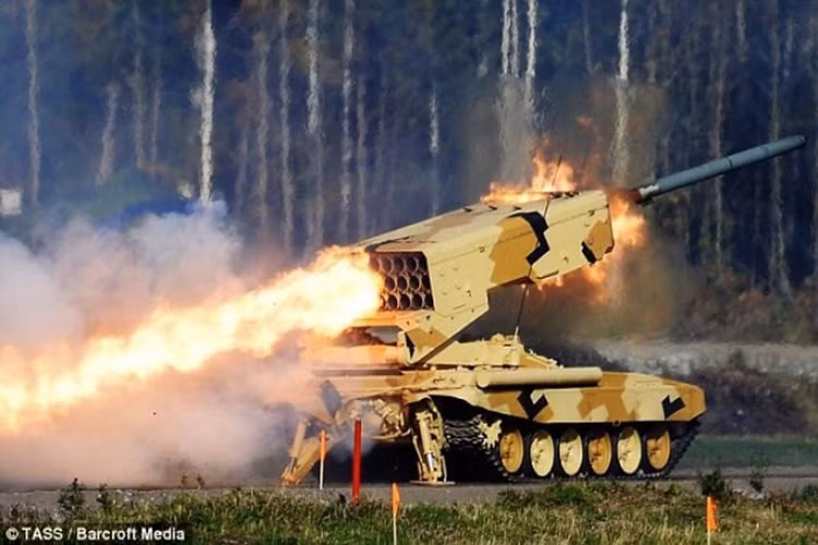 Vũ khí nhiệt áp như TOS-1A của Nga là loại thiết bị độc nhất vô nhị và đã trở nên nổi tiếng trong một vài năm qua khi nó tham chiến tại nhiều chiến trường như Iraq và Syria.