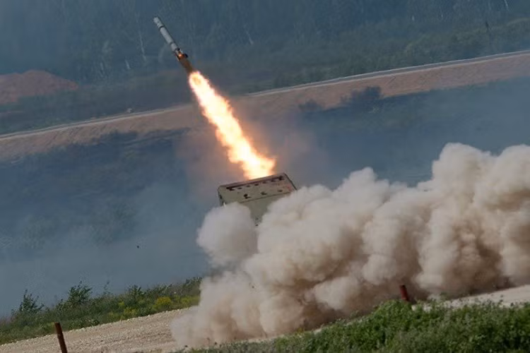 Tầm bắn của TOS-1A đang vào khoảng 6km, do đó nhiều khả năng hệ thống Tosochka mới sẽ nâng thông số này lên khoảng 10km, tức là tăng 60%.