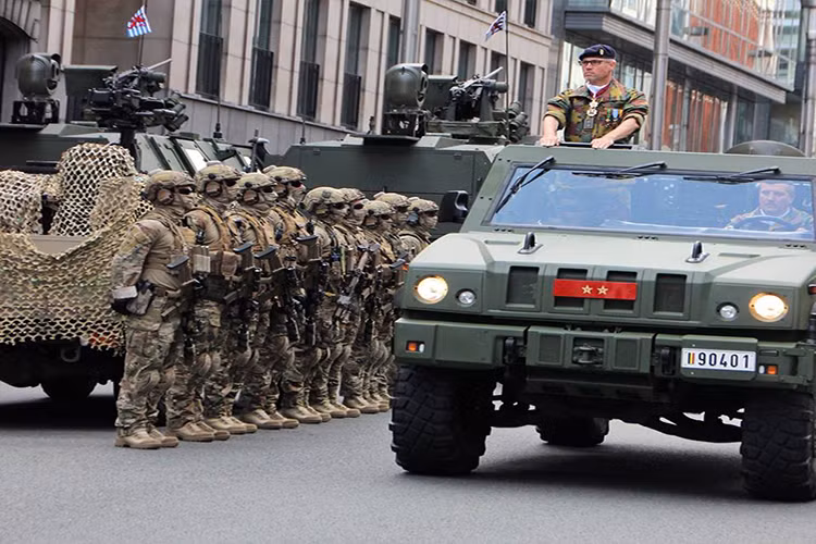 Nhân dịp kỷ niệm 186 năm ngày quốc khánh Bỉ 21/7, Quân đội Bỉ đã có buổi ra mắt giới thiệu diện mạo mới của lực lượng tác chiến đặc biệt nước này là SFG (Special Forces Group) một trong những lực lượng đặc nhiệm lâu đời nhất Châu Âu thậm chí còn cùng thời với SAS của Anh. Nguồn ảnh: Belgian Elite Units.