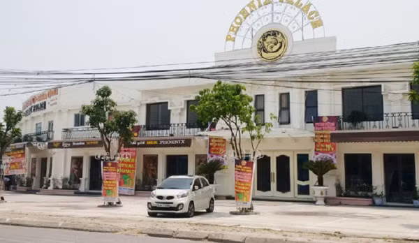 Công trình nhà vật lý trị liệu được cấp theo giấy phép biến thành Trung tâm tổ chức sự kiện, tiệc cưới, hàng quán...