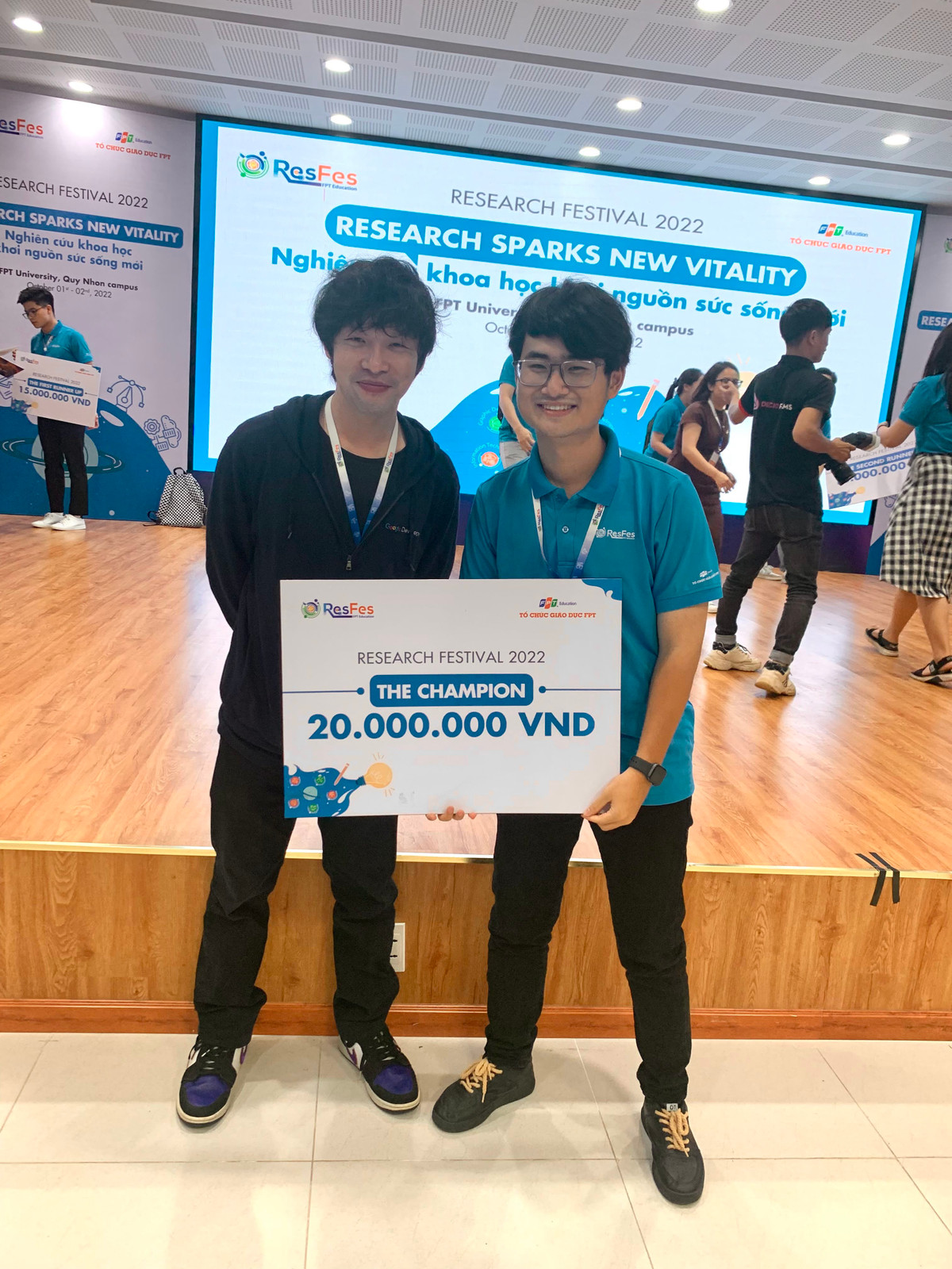 Nam sinh 19 tuoi co bao cao khoa hoc dang tren tap chi quoc te-Hinh-2