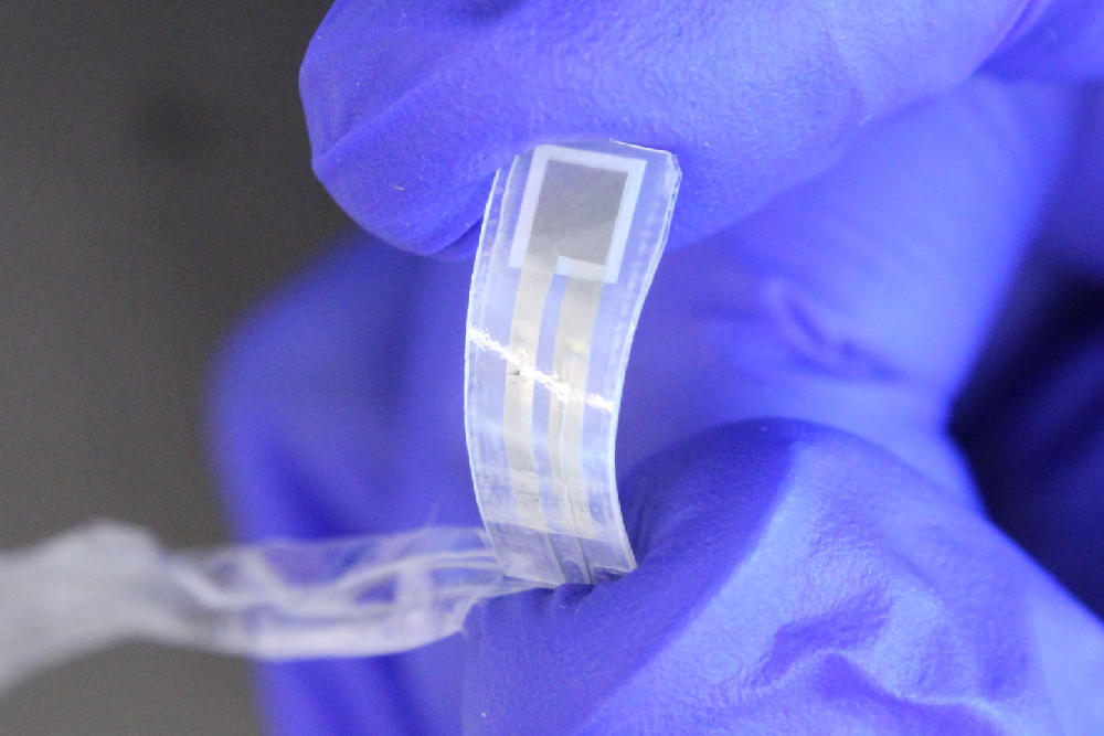 Thiet bi phat song sieu am tu phan huy, huong moi chua ung thu nao