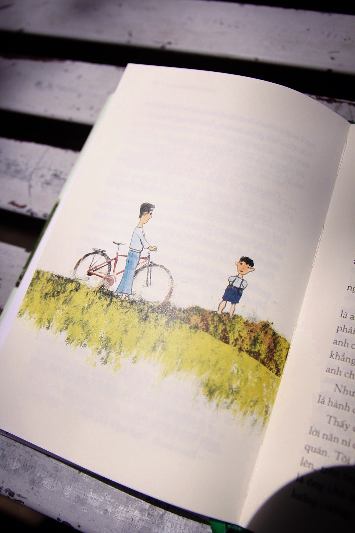 Ông chia sẻ trong tác phẩm: "Mỗi lần đầu óc tôi quay ngược về thời kỳ đó, tôi luôn thấy lòng đầy xáo trộn. Nó đã khắc lên số phận tôi những dấu vết không thể phai mờ - như vết chàm mà con người ta phải mang theo cho đến tận cuối đời".