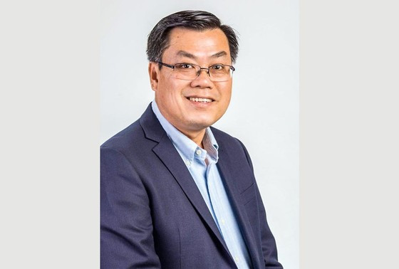 Tu nguoi rua chen tro thanh chuyen gia hang dau ve xuong khop