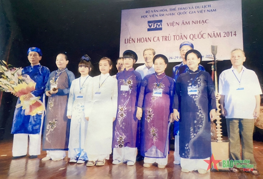 Câu lạc bộ tham gia Liên hoan Ca trù toàn quốc năm 2014. Ảnh nhân vật cung cấp