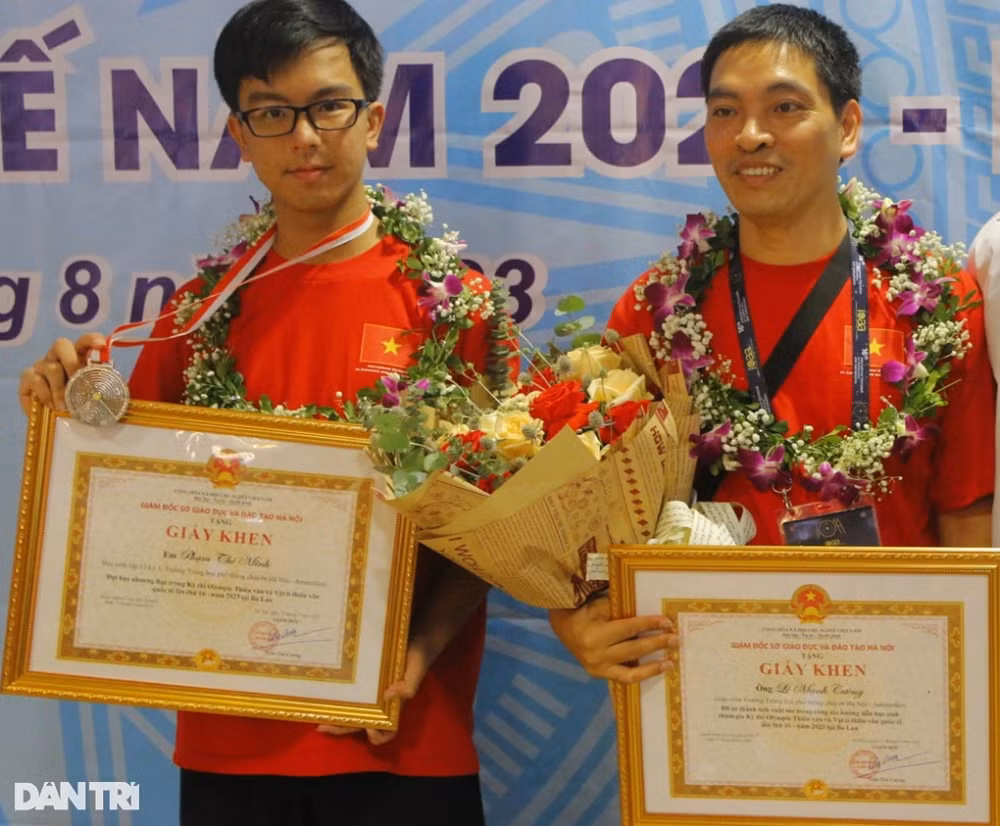 Tu cuon sach nam lop 2 den Huy chuong bac QT cua nam sinh Ha Noi-Hinh-3