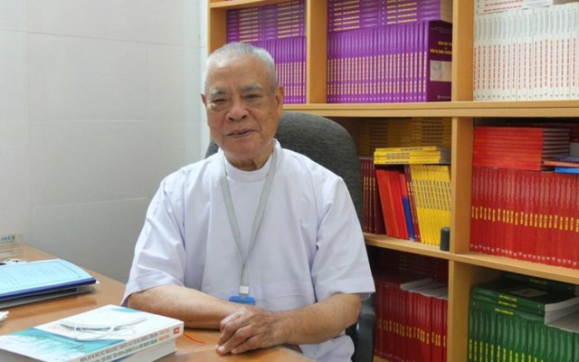 GS Van Tan - BS tach cap song sinh Viet - Duc qua doi o tuoi 92