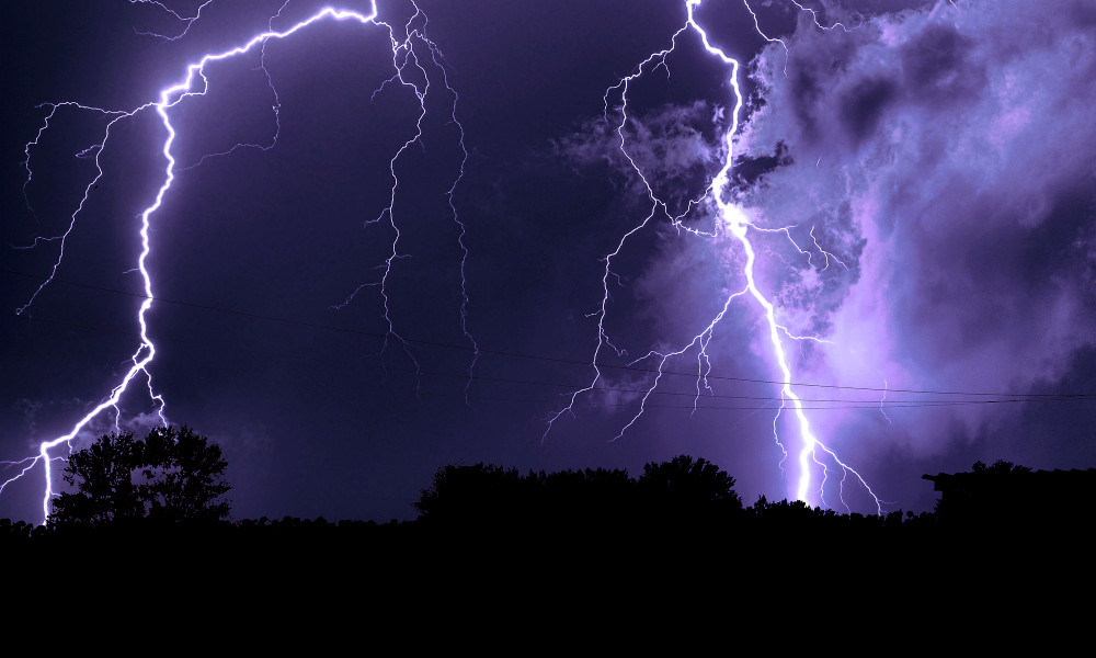 Ha Noi: 4 hoc sinh bi set danh, 1 em tu vong