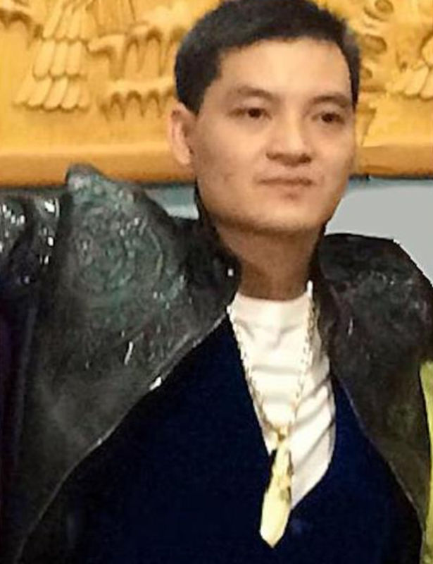 Trong những đối tượng truy nã được cơ quan Công an nhắm tới là Nguyễn Thanh Tuân (SN 1983, trú tại thôn Lặt, xã Yên Trung, huyện Thạch Thất, Hà Nội) đối tượng có 4 lệnh truy nã đặc biệt về hành vi mua bán trái phép chất ma túy và tàng trữ trái phép vũ khí quân dụng. Trong đó, có 2 lệnh truy nã của cơ quan CSĐT Bộ Công an; 2 lệnh truy nã của cơ quan CSĐT điều tra Công an tỉnh Quảng Ninh và Công an tỉnh Sơn La. Tuân là nhân vật cộm cán trong đường dây mua bán gần 1.200 bánh heroin.