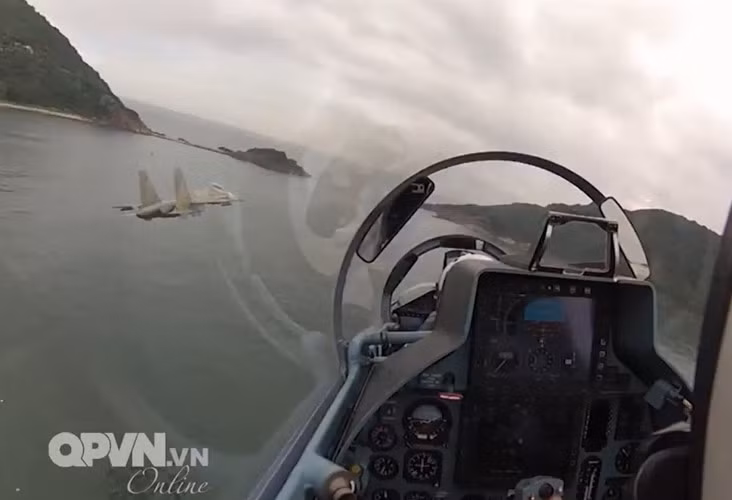 Ngoài Su-27, Nhà máy A32 hiện cũng đang nỗ lực nghiên cứu từng bước làm chủ khả năng sẽ tự tăng hạn sử dụng các máy bay Su-30MK2 hiện đại trong tương lai gần. Nguồn ảnh: Kênh QPVN