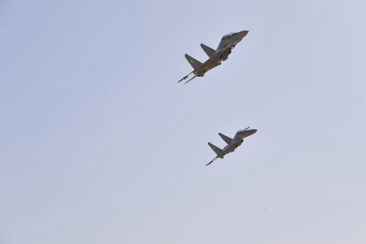 La: UAV Trung Quoc “ke vai chien dau” voi Su-30