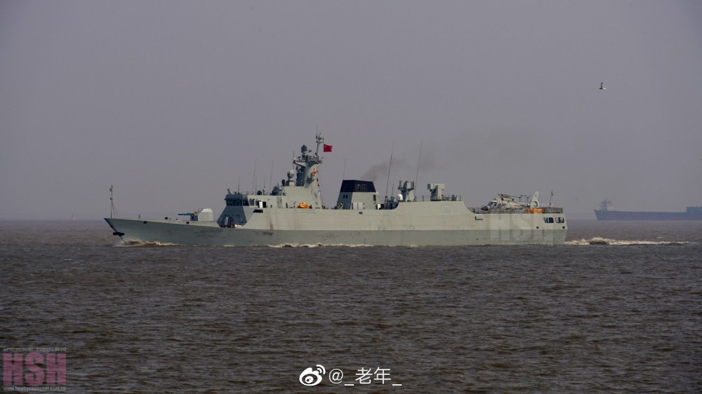 Lớp tàu có lượng giãn nước vừa phải 1.500 tấn, dài 90m, rộng 11,14m, mớn nước 4m. Được trang bị hai động cơ diesel cho tốc độ tối đa 25 hải lý/h. Nguồn ảnh: Sina