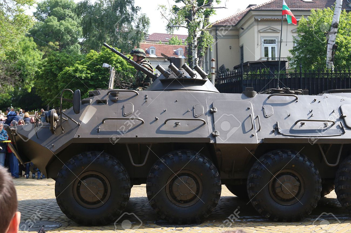 Mặc dù Bulgaria đã thực hiện hiện đại hóa một phần BTR-60 lên chuẩn "MD", nhưng thực tế không thể phủ nhận rằng dòng BTR đã quá lỗi thời. Nguồn ảnh: 123RF