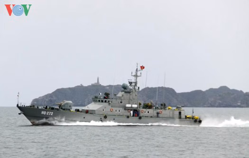 Không phải tới TT-400TP, thậm chí ngay cả từ trước tàu tên lửa BSP-500 được đóng cuối những năm 1990 cũng không phải là tàu chiến đầu tiên do công nghiệp quốc phòng Việt Nam chế tạo. Ảnh: VOV