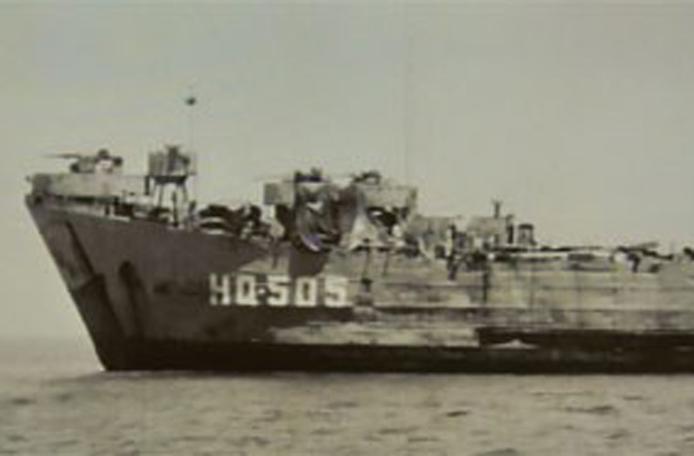 Đáng tiếc, trong chiến dịch CQ-88 bảo vệ Trường Sa năm 1988, tàu HQ-505 đã bị hư hỏng nặng do bị địch bắn trong quá trình bảo vệ đảo Cô lin. Sau này trên đường được kéo về đất liền, con tàu bị chìm giữa biển. Nguồn ảnh: Tư liệu