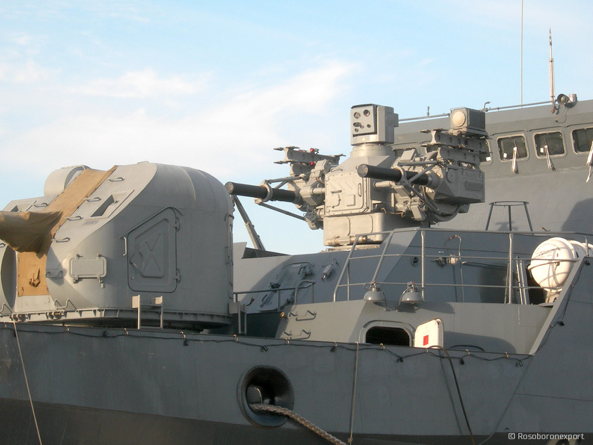 Đáng chú ý, tổ hợp phòng không Palma hiện là lựa chọn số một trên các tàu hộ vệ Gepard 3.9 Đề án 11661E mà Nga đóng cho Hải quân Nhân dân Việt Nam. Mỗi tàu Gepard 3.9 hiện được trang bị một module chiến đấu Palma lắp ở trước thượng tầng, ngay sau tháp pháo AK-176M. Nguồn ảnh: Rosoboronexport