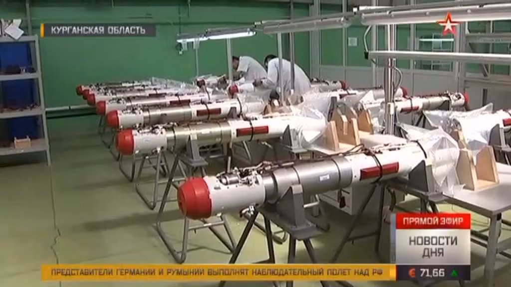 Theo Rosoboronexport, R-74 hay RVV-MD được thiết kế để tiêu diệt mọi mục tiêu trên không (ngoại trừ tên lửa hành trình hay tên lửa đạn đạo) trong mọi điều kiện thời tiết, cả ban ngày và ban đêm, trong môi trường bị gây nhiễu...