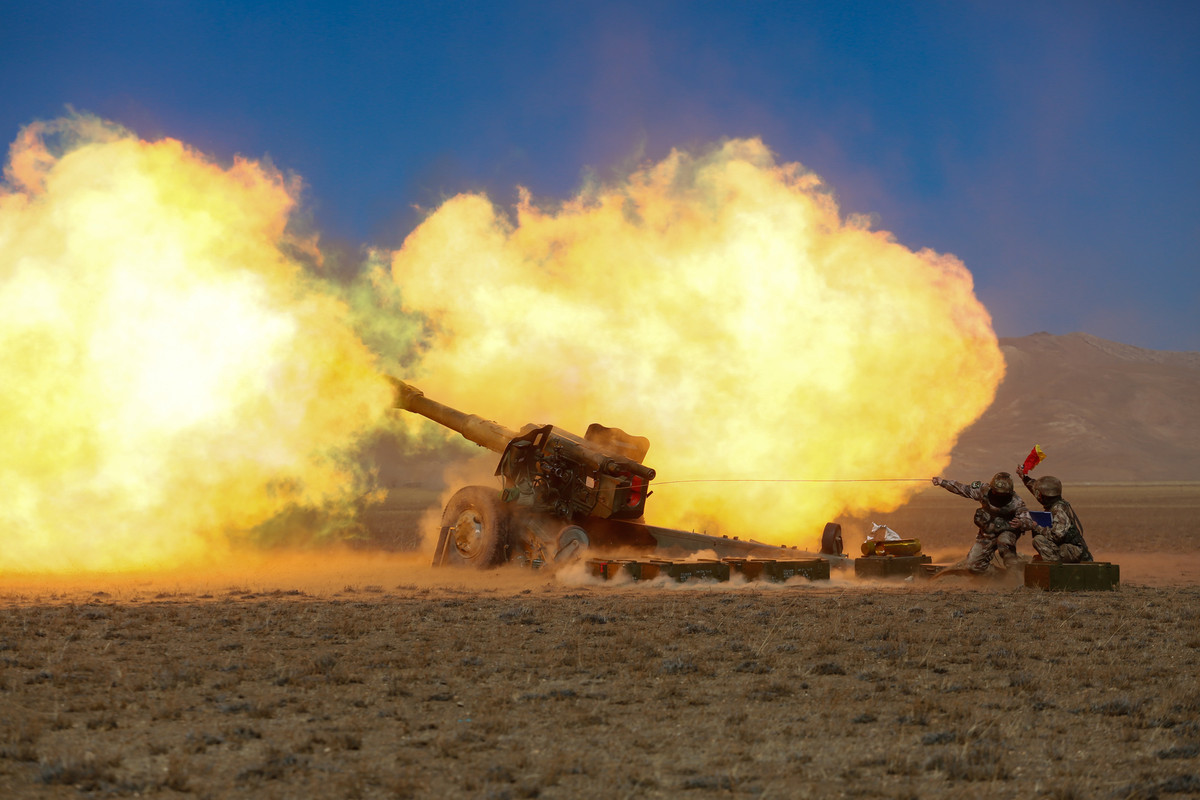 Type 66 trang bị khẩu pháo 152mm L26 (nòng dài gấp 26 lần cỡ nòng) có thể đạt tầm bắn 17,4km với đạn nổ phá mảnh hoặc 22km với đạn có động cơ rocket.