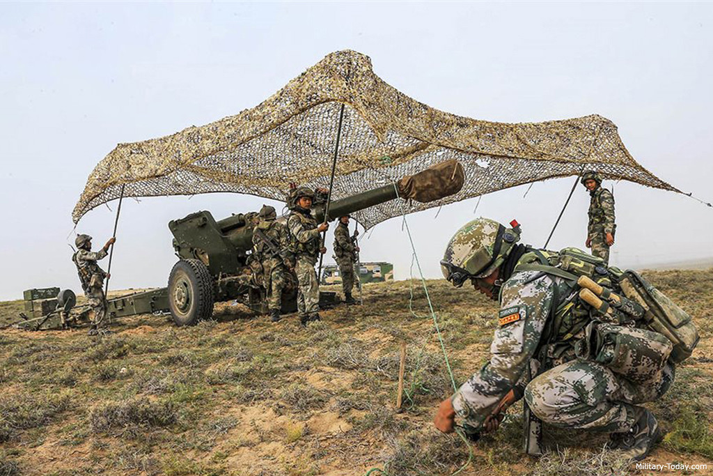 Cũng theo nguồn tin CCTV, không giống như pháo tự hành, lựu pháo kéo Type 66 cần một chiếc xe tải để kéo, việc nạp đạn khai hỏa tính toán phần tử bắn hoàn thủ công, nhưng trong chiến tranh hiện đại đó lại là ưu điểm. Vì gây nhiễu điện tử sẽ chẳng có tác dụng gì với Type 66. Nguồn ảnh: Military-Today