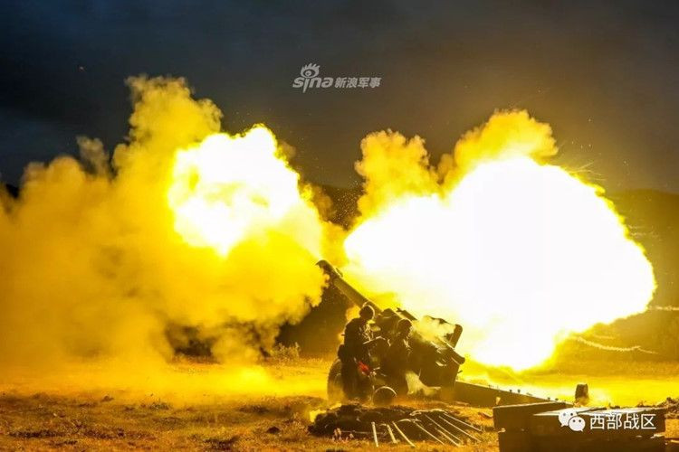 Theo thời báo Hoàn Cầu, Trung Quốc mới đây đã "hồi sinh" loại pháo mà Quân đội Trung Quốc sử dụng hơn 50 năm qua bằng cách nâng cấp nó với những công nghệ hiện đại. Nguồn ảnh: Sina