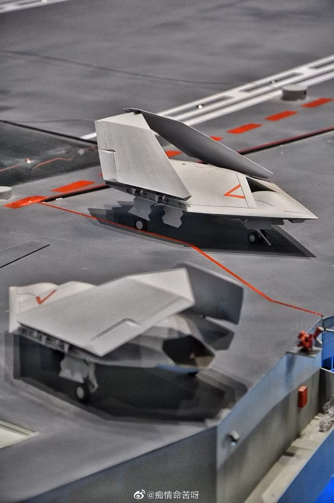 Nó có thể chở tới 110 máy bay các loại và gồm cả UAV tàng hình. Nguồn ảnh: Dambiev