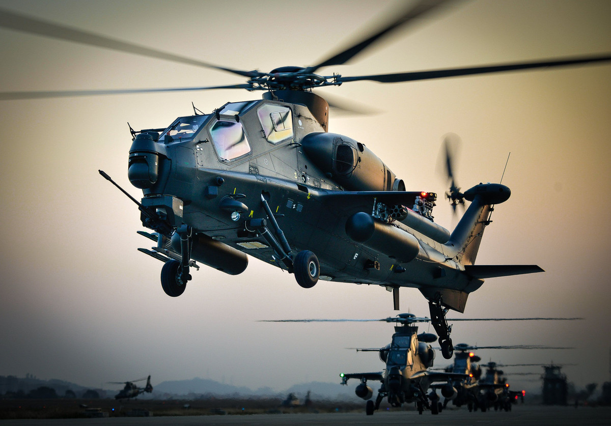 Và có thể sẽ là cả trực thăng tấn công Z-10. Ảnh: Wikipedia