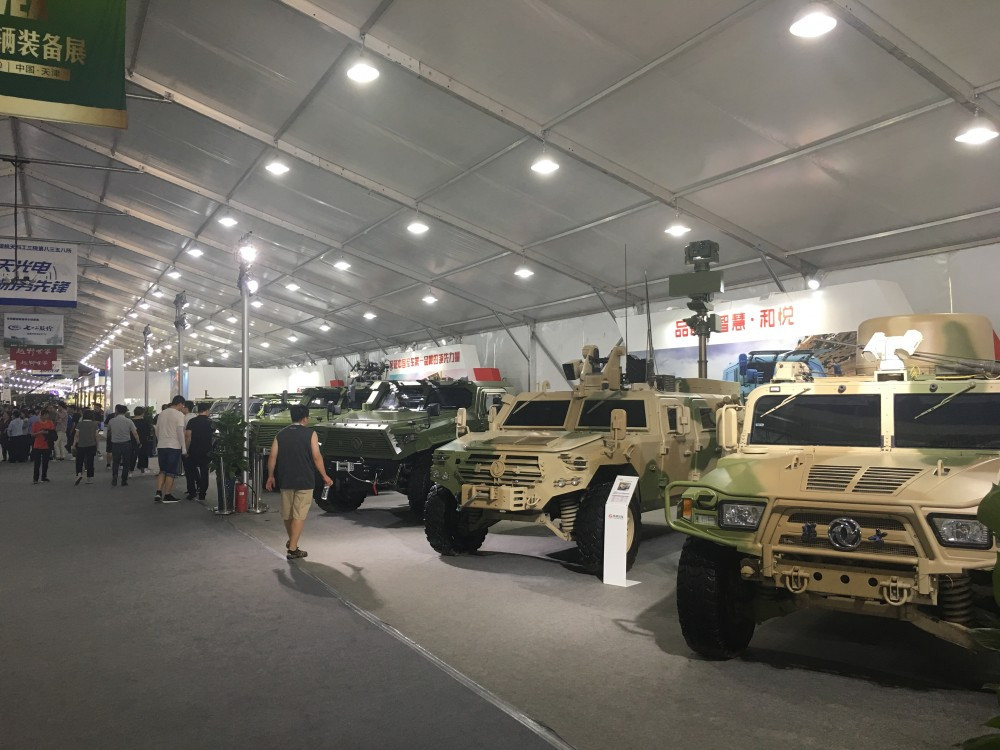 Trong ảnh là các mẫu xe thiết giáp mới của Công ty ô tô Đông Phong – nhà sản xuất ô tô hàng đầu của Trung Quốc hiện nay. Nguồn ảnh: Bmpd