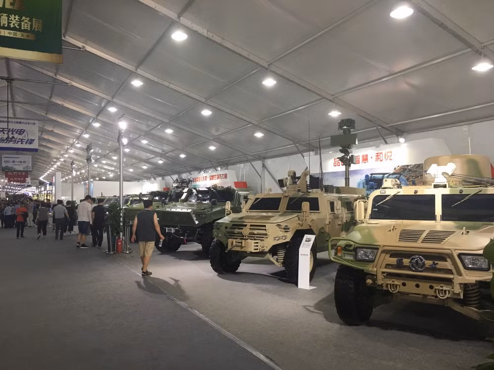 Trong ảnh là các mẫu xe thiết giáp mới của Công ty ô tô Đông Phong – nhà sản xuất ô tô hàng đầu của Trung Quốc hiện nay. Nguồn ảnh: Bmpd