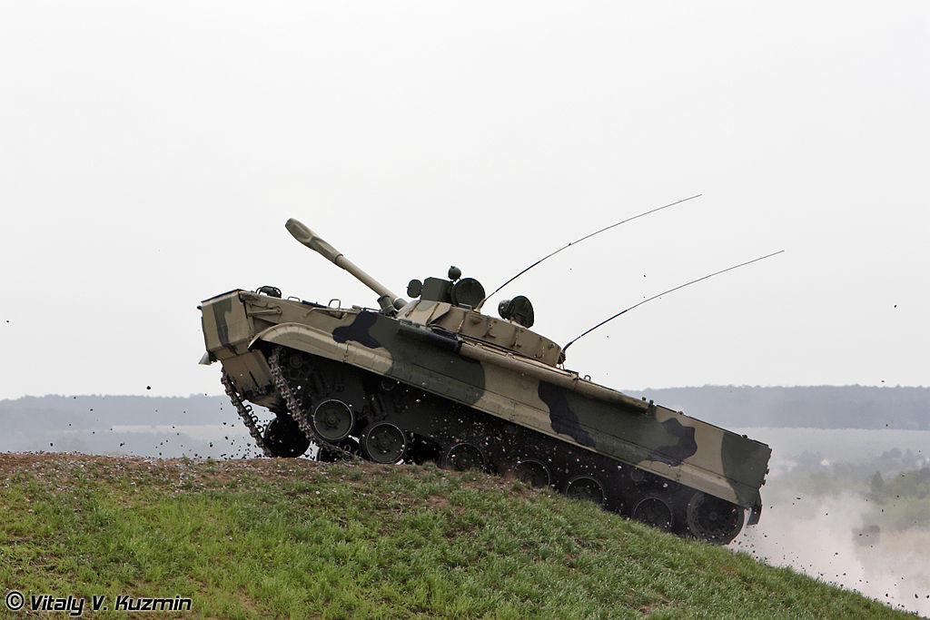 BMP-3 là dòng xe chiến đấu mạnh nhất do Liên Xô thiết kế và trang bị từ năm 1987. Khi ra đời, nó nhanh chóng biên mọi dòng xe chiến đấu bộ binh phương Tây trở thành lạc hậu và yếu ớt. Nguồn ảnh: Wikipedia