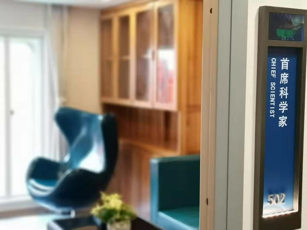 Phòng nghỉ và làm việc của chuyên gia khoa học. Nguồn ảnh: Dambiev