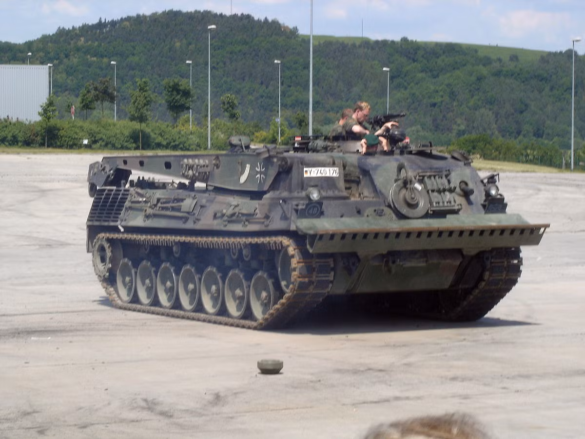 Xe sửa chữa thiết giáp Bergepanzer 2 trên khung gầm Leopard 1. Nguồn ảnh: Wikipedia