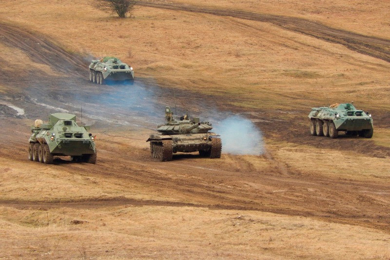 Mặc dù không tiết lộ rõ phiên hiệu đơn vị nhưng nhiều khả năng đây có thể là binh sĩ và trang bị thuộc Lữ đoàn Hải quân đánh bộ độc lập 810 thuộc biên chế Hạm đội biển Đen đóng quân ở TP Sevastopol, bán đảo Crimea từ năm 1967 tới tận ngày nay. Nguồn ảnh: Arms-Expo