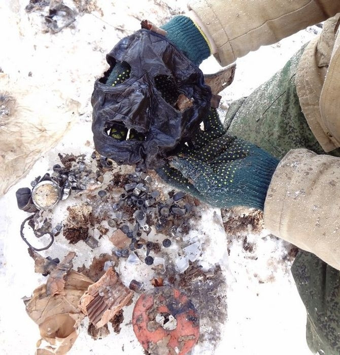 Mũ đội đầu của một trong 3 phi công chiếc DB-3. Nguồn ảnh: ER