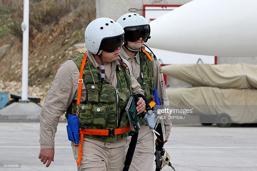 TASS dẫn nguồn tin công nghiệp quốc phòng cho hay, Bộ Quốc phòng Nga đang xem xét việc trang bị khẩu tiểu liên PP-2000 thay cho khẩu AKS-74U trong bộ trang bị sinh tồn của phi công quân sự. "Một đề xuất đã được đưa ra nghiên cứu khả năng vũ trang cho các phi công quân sự khẩu PP-2000 nhỏ gọn thay vì AKS-74U", nguồn tin cho biết. Ảnh: Getty Images
